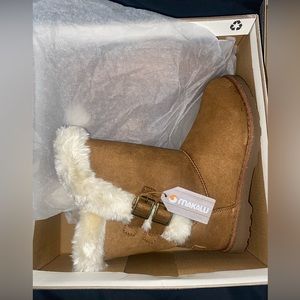Brand New Boots ! Box and Tags ! Feel free to send offers !